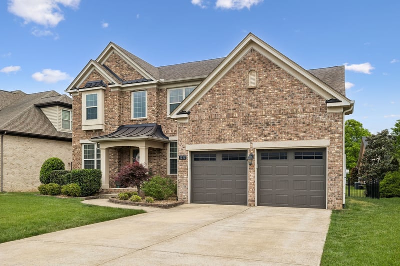 1212 Stockwell Dr, Murfreesboro, TN 37128