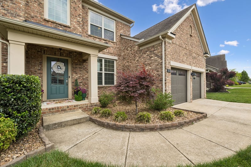1212 Stockwell Dr, Murfreesboro, TN 37128