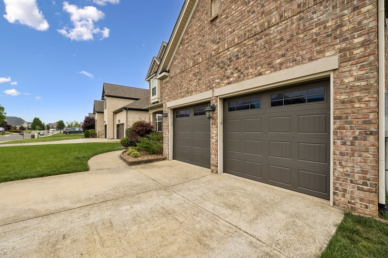 1212 Stockwell Dr, Murfreesboro, TN 37128