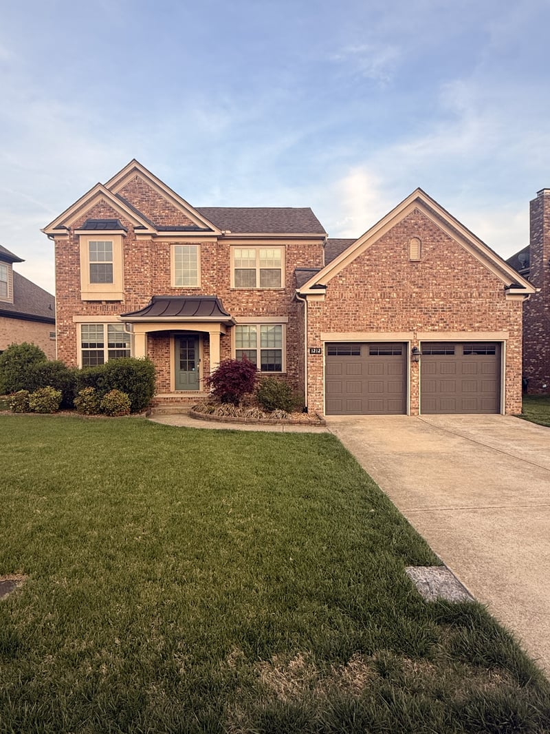 1212 Stockwell Dr, Murfreesboro, TN 37128
