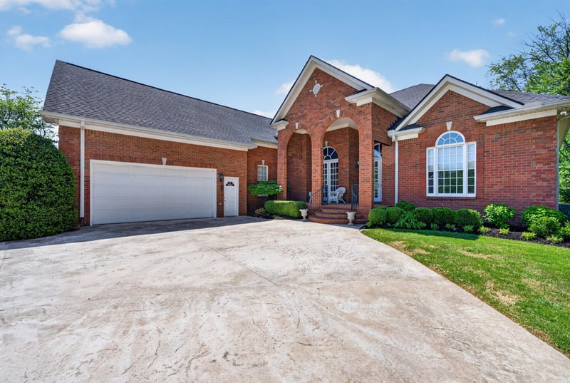 318 Hurst Dr, Old Hickory, TN 37138