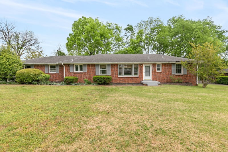 307 Shepherd Hills Dr, Madison, TN 37115