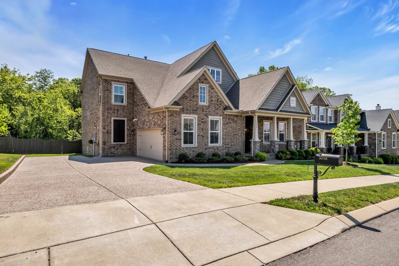 3058 Oxford Dr, Mount Juliet, TN 37122