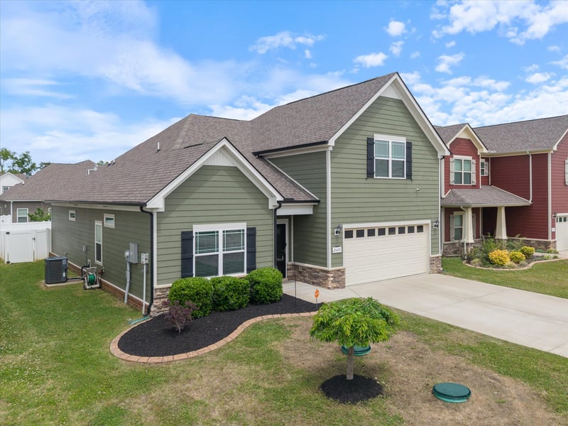 2525 Hollis Dr, Murfreesboro, TN 37127