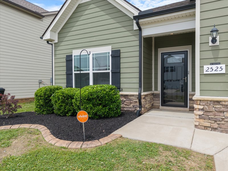 2525 Hollis Dr, Murfreesboro, TN 37127