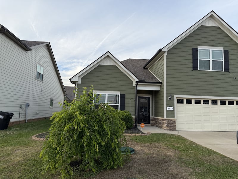 2525 Hollis Dr, Murfreesboro, TN 37127
