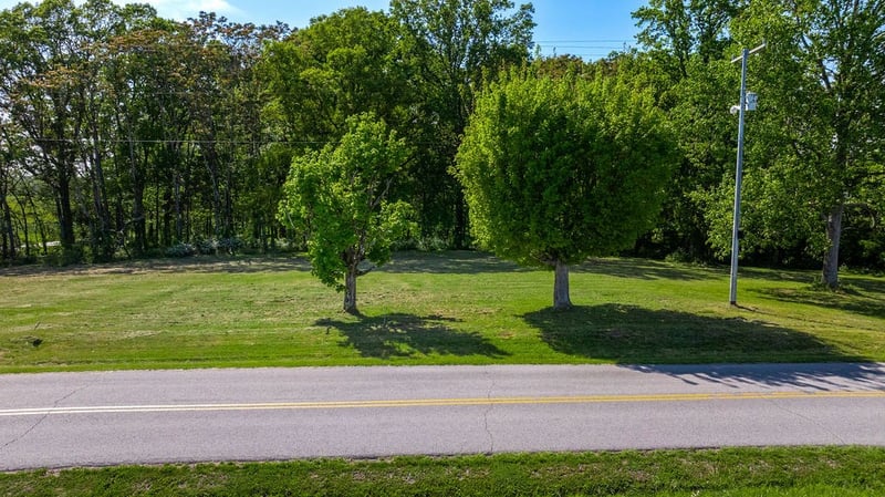 105 Riggs Rd, Portland, TN 37148