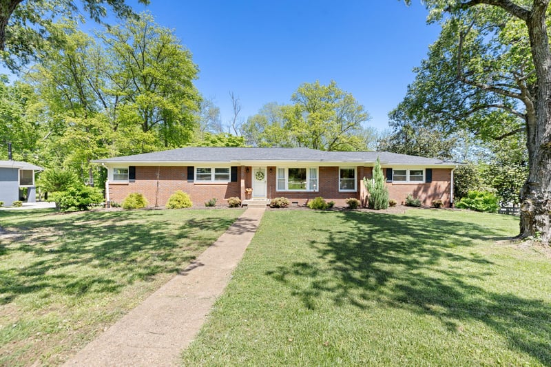 5384 Trousdale Dr, Nashville, TN 37220