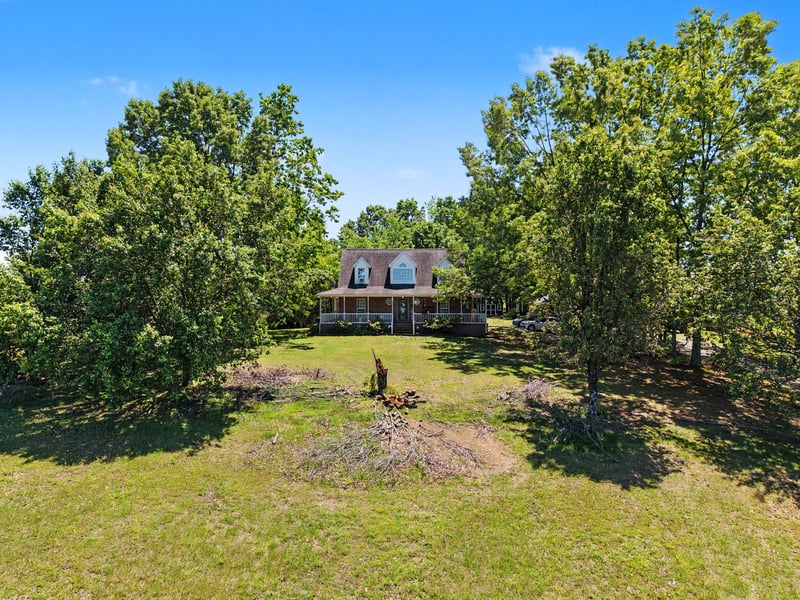 3358 Hwy 52 , Bethpage, TN 37022