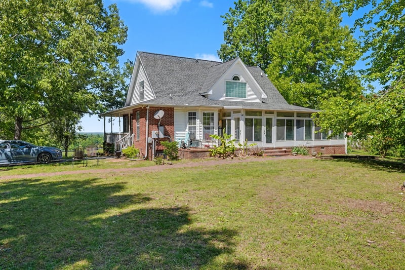 3358 Hwy 52 , Bethpage, TN 37022