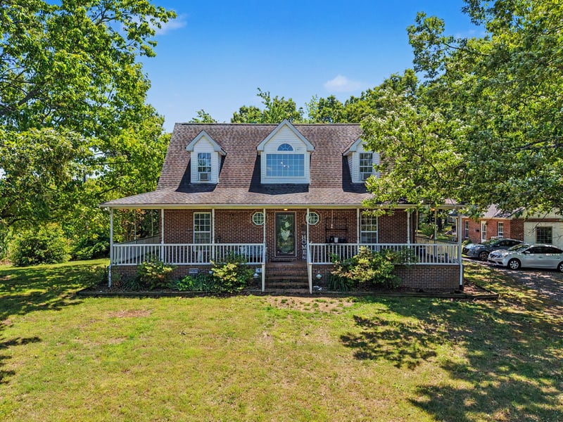 3358 Hwy 52 , Bethpage, TN 37022