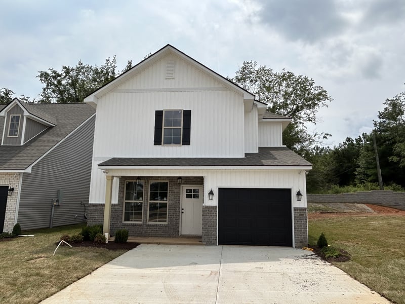200 Augusta Way, Burns, TN 37029