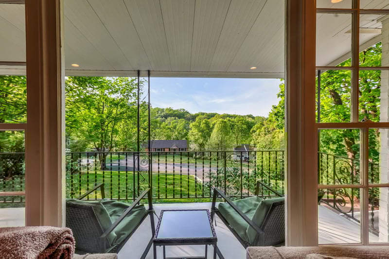 5709 Vine Ridge Dr, Nashville, TN 37205