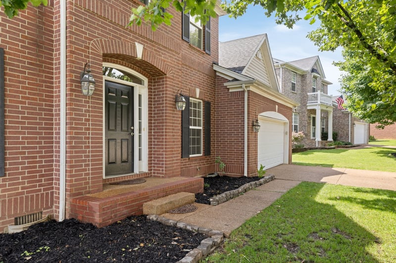 2008 Flocking Dr, Spring Hill, TN 37174