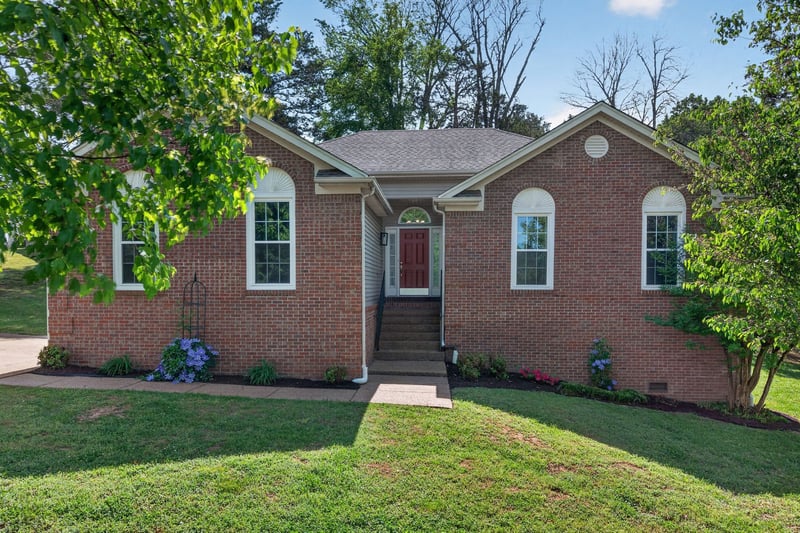 2332 Devonshire Dr, Old Hickory, TN 37138