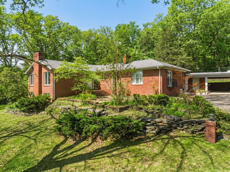 1306 Belmont Park Ct, Nashville, TN 37215