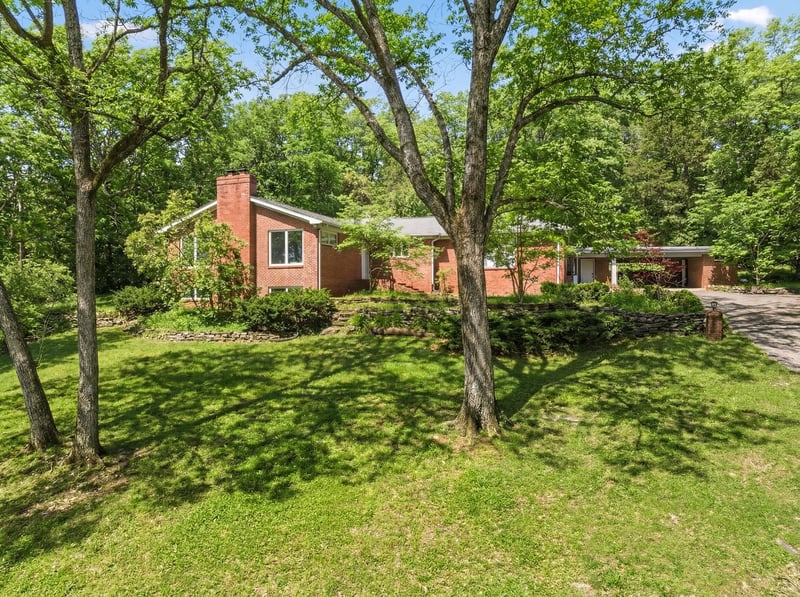 1306 Belmont Park Ct, Nashville, TN 37215