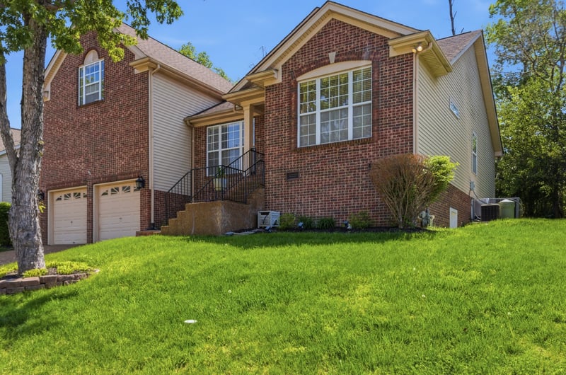 2965 Harbor Lights Dr, Nashville, TN 37217