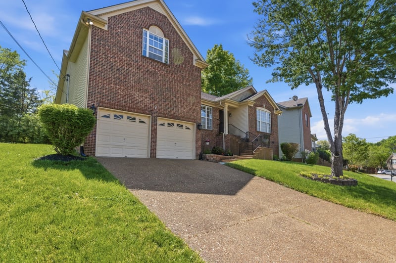 2965 Harbor Lights Dr, Nashville, TN 37217