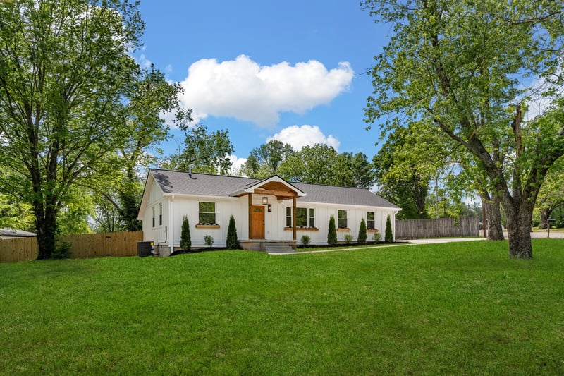 2935 Emery Dr, Nashville, TN 37214