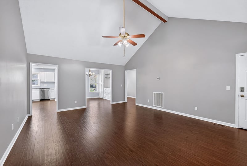 217 Timberlake Dr, Springfield, TN 37172