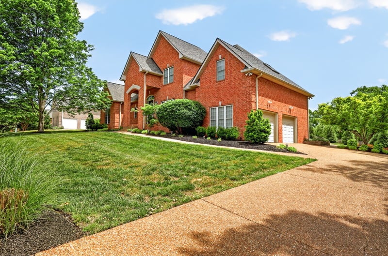2013 Earl Pearce Cir, Mount Juliet, TN 37122