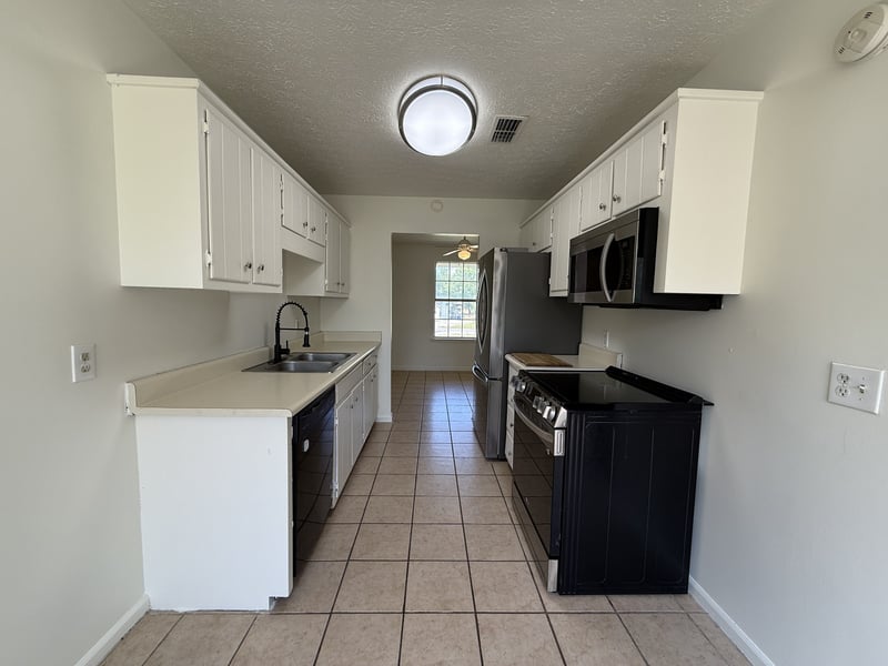 7548 Chadwick Dr, Murfreesboro, TN 37129