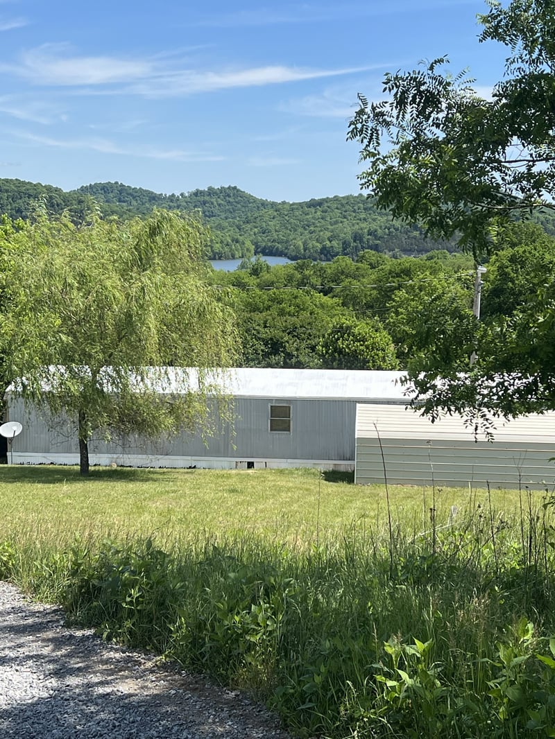 23 Preston Ln, Elmwood, TN 38560