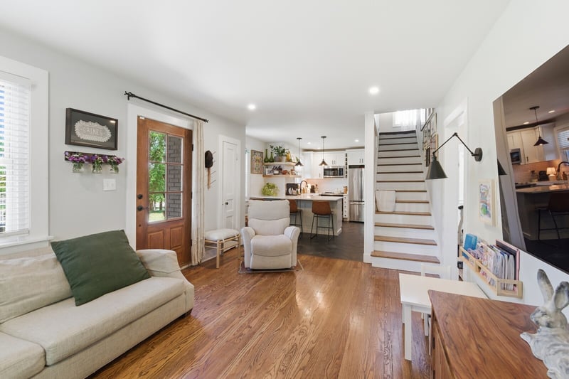 1703 Riverside Dr, Nashville, TN 37216