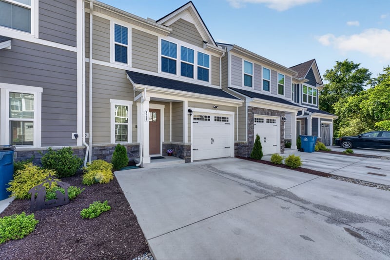 391 Camargue Ct, Smyrna, TN 37167
