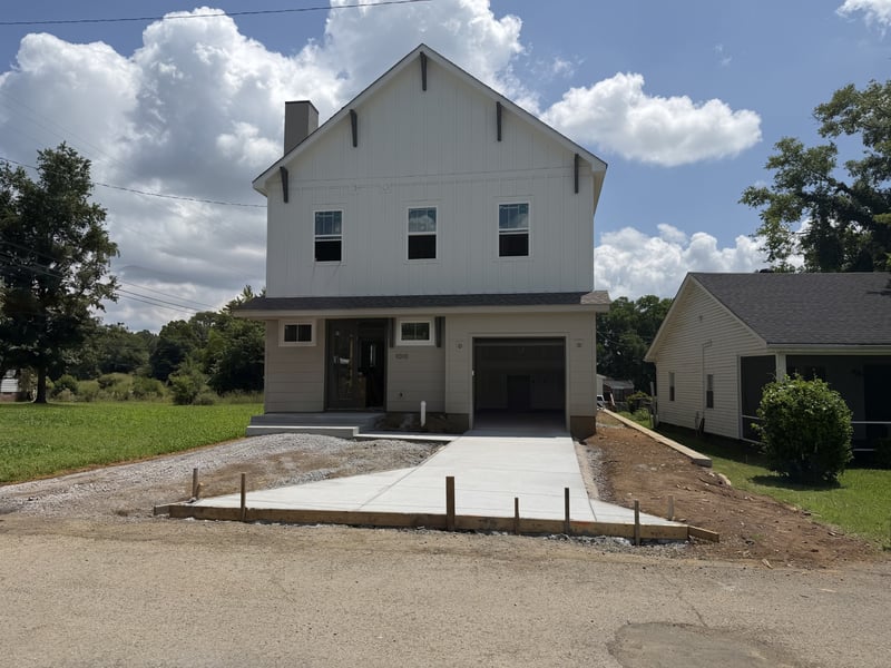 1010 Clemmons St, Nashville, TN 37210