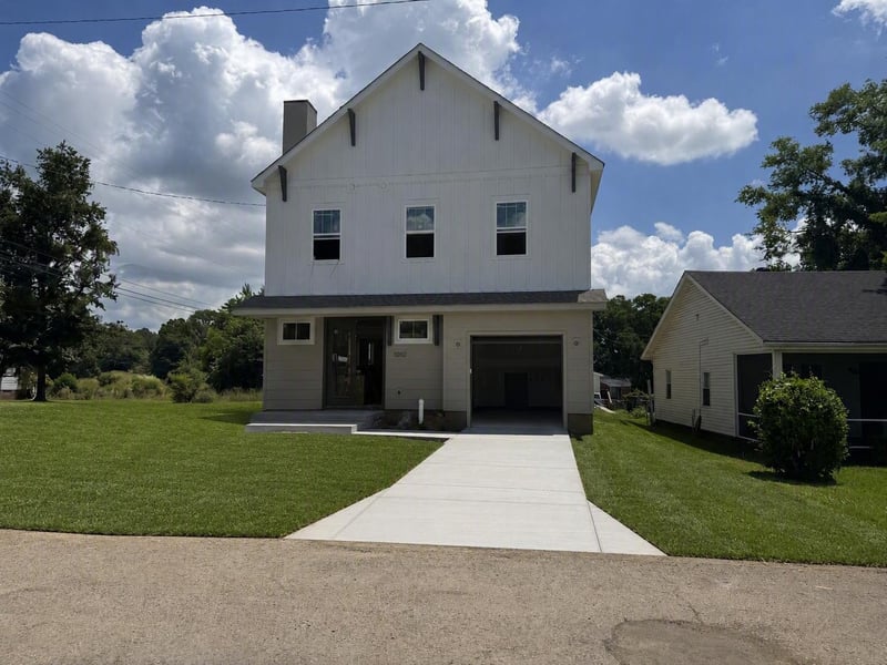 1010 Clemmons St, Nashville, TN 37210