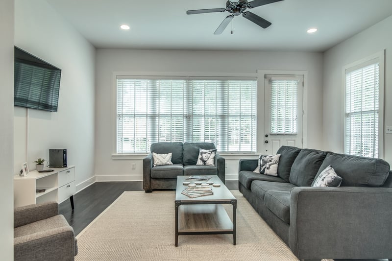 418 Douglas Ave, Nashville, TN 37207