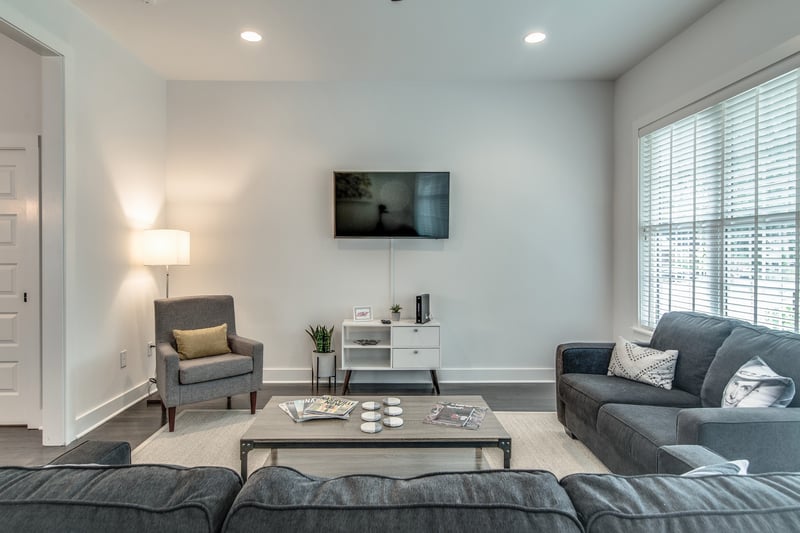 418 Douglas Ave, Nashville, TN 37207