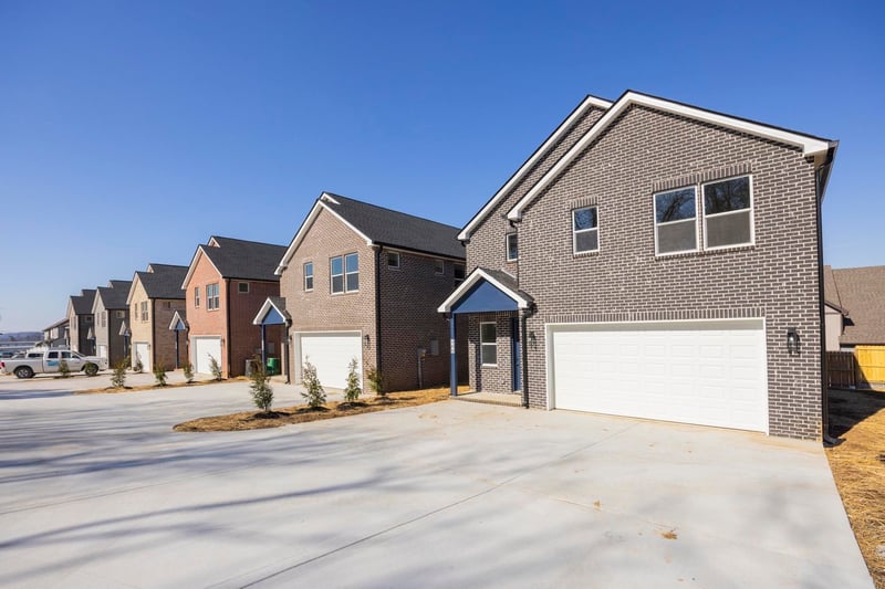447 Sandhill Rd, La Vergne, TN 37086