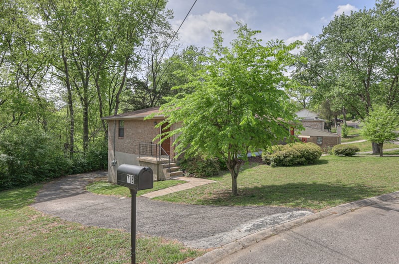 718 Seven Mile Ct, Nashville, TN 37211