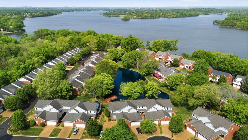 231 Green Harbor Rd #93, Old Hickory, TN 37138