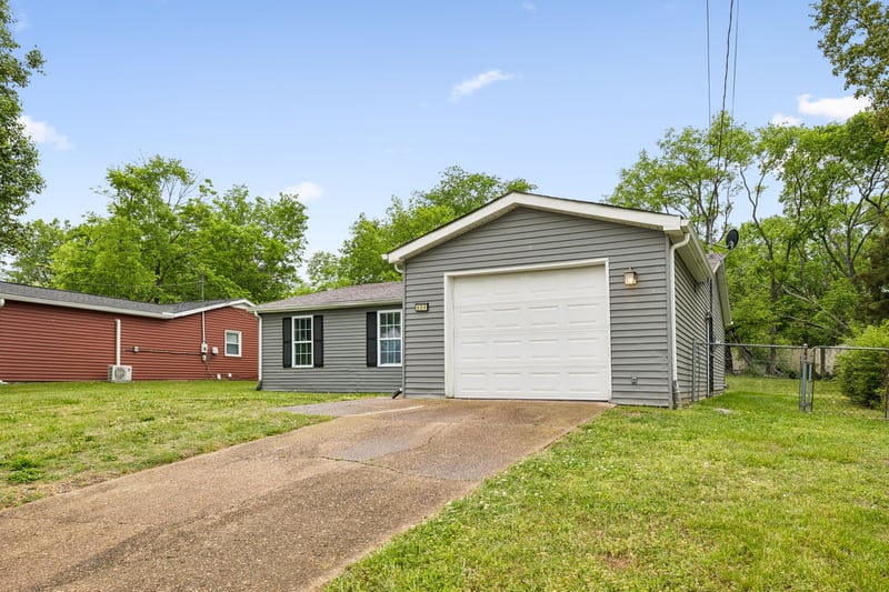 809 Fawn Ln, Madison, TN 37115