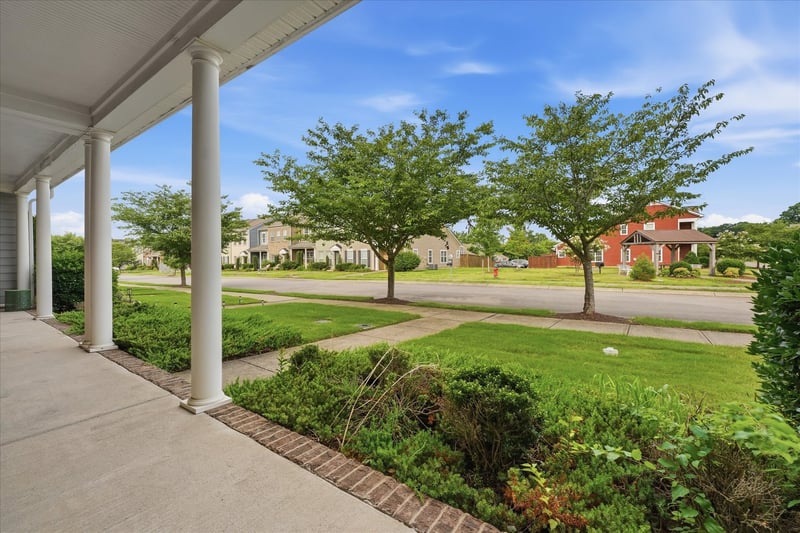 2050 Hemlock Dr, Spring Hill, TN 37174