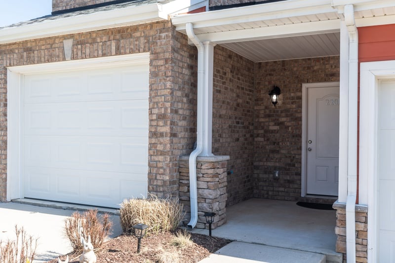 2201 Drone Way, Columbia, TN 38401