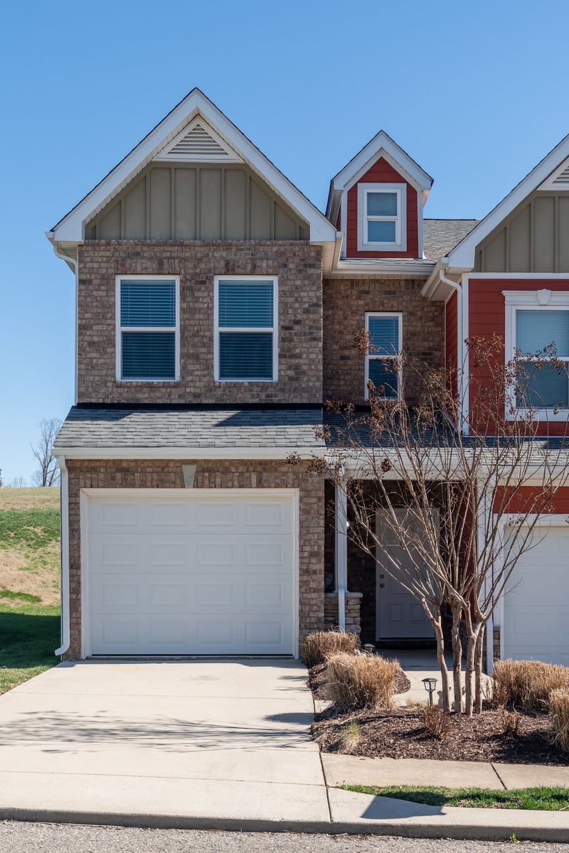 2201 Drone Way, Columbia, TN 38401