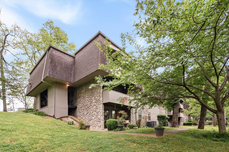 2929 Selena Dr #16, Nashville, TN 37211