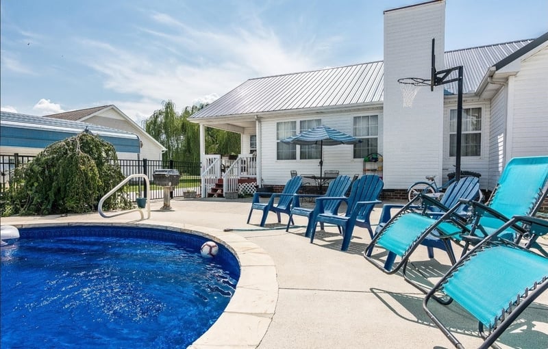1705 Hunt Ln, Pleasant View, TN 37146