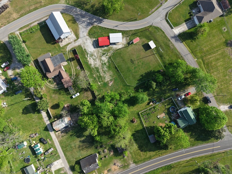 101 Meeks Ave, Burns, TN 37029