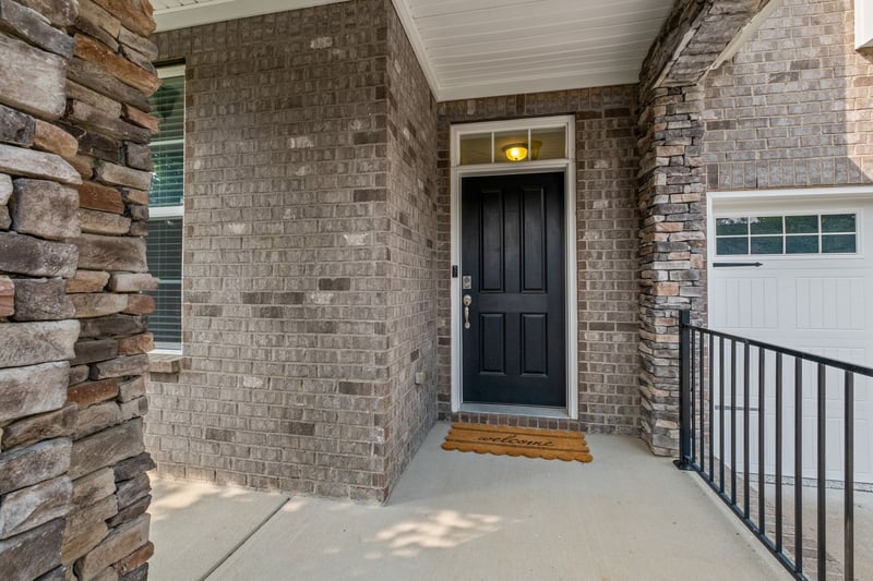 1872 Stonewater Dr, Hermitage, TN 37076