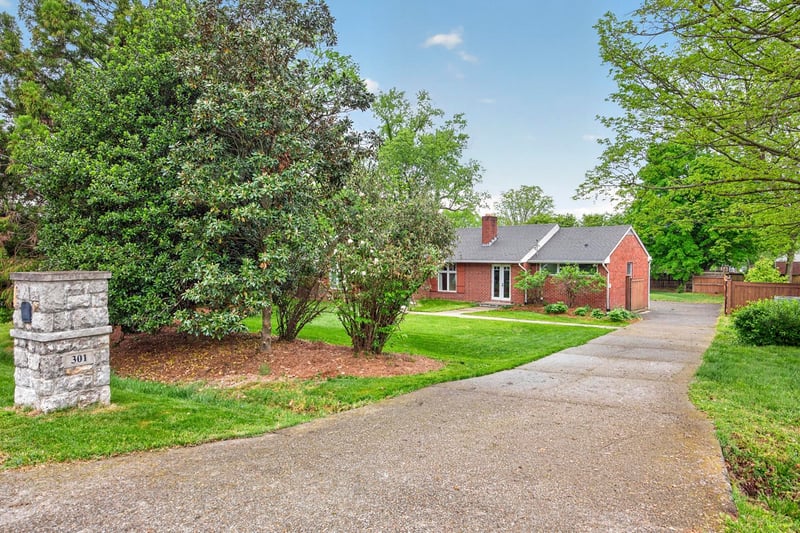 301 Browning Rd, Nashville, TN 37211