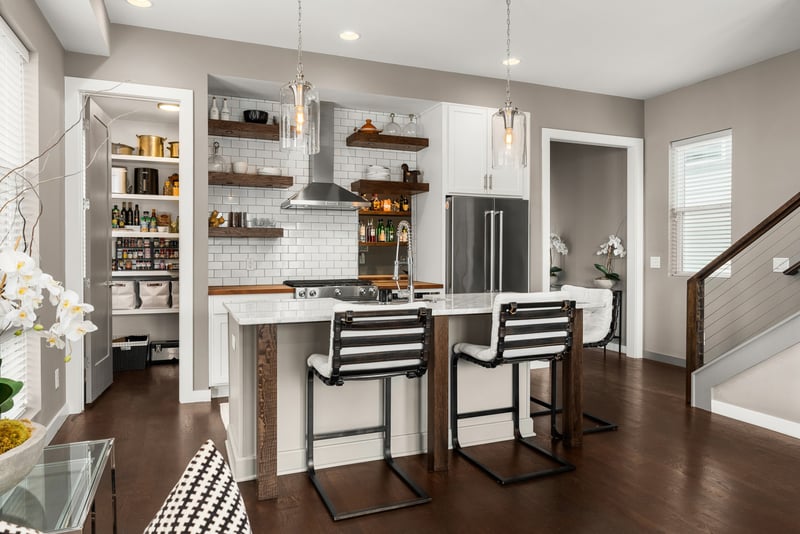 702 Porter Rd, Nashville, TN 37206