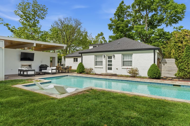 2833 Sugar Tree Rd, Nashville, TN 37215