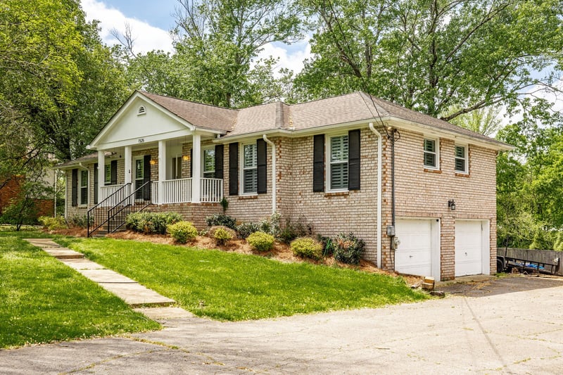 1525 Lipscomb Dr, Brentwood, TN 37027