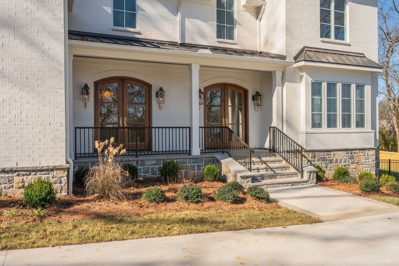 843 Neartop Dr, Nashville, TN 37205